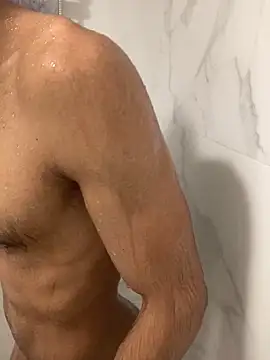 Lucascacaca online show from 02.22.25