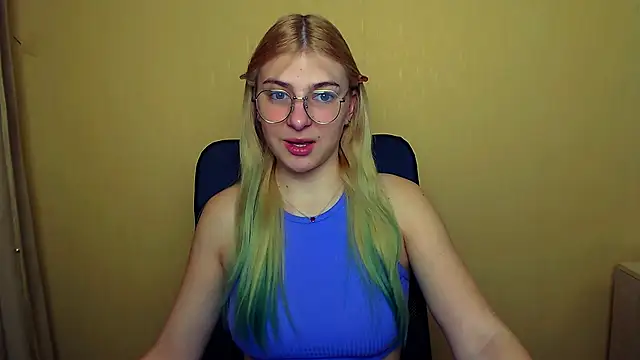 Luna Lush  online show from 01.31.25