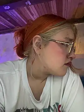 SophiaWeestt99 online show from 10.24.25