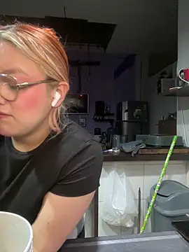 SophiaWeestt99 online show from 02.16.26