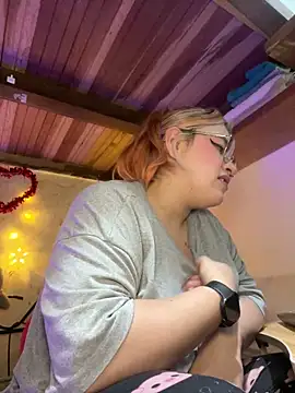 SophiaWeestt99 online show from 02.27.26