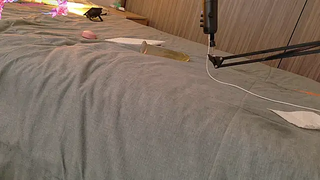 Snapshot of oceanthesquirter chatting on 02.11.25 oceanthesquirter online show from 02.11.25