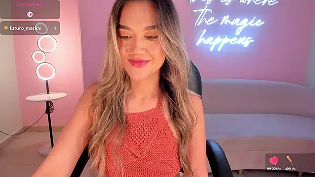 Snapshot of RebeccaHudson chatting on 03.12.25 RebeccaHudson online show from 03.12.25