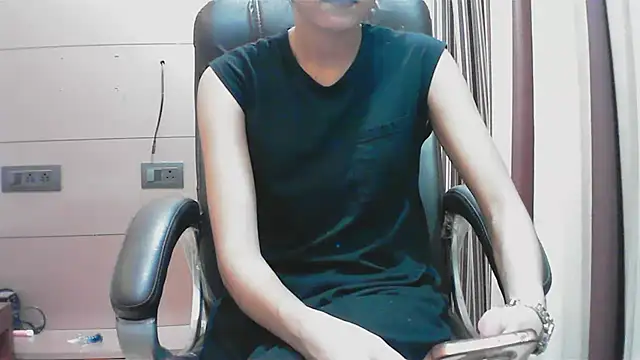 collage hoty online show from 09.18.25