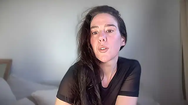 Snapshot of MilkyHoneyLullabies chatting on 09.12.25 MilkyHoneyLullabies online show from 09.12.25