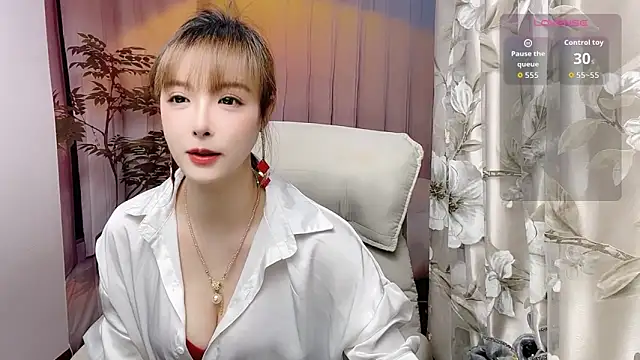 Snapshot of NINIbaby-99 chatting on 06.11.26 NINIbaby-99 online show from 06.11.26