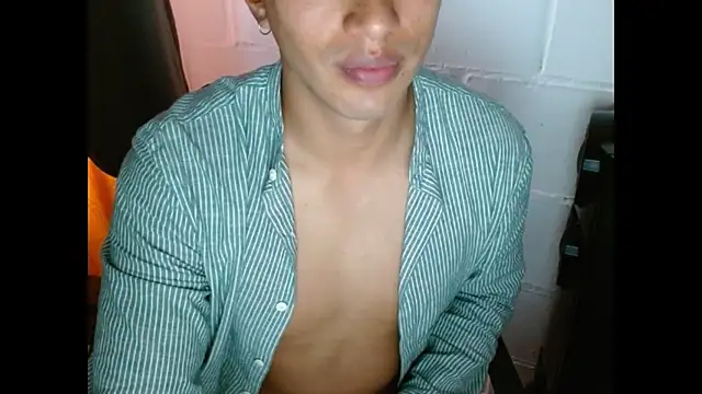 Davixx258 online show from 01.28.25