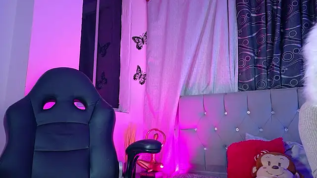 Snapshot of meggan_77 chatting on 01.19.26 meggan 77 online show from 01.19.26