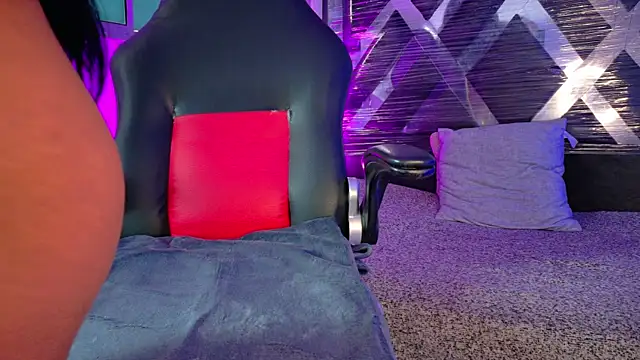 meggan 77 online show from 04.05.26