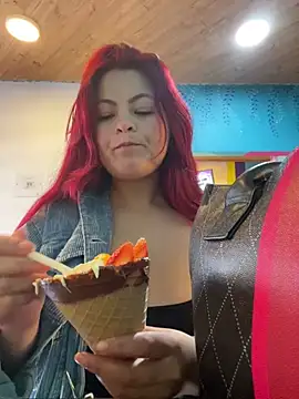 Snapshot of lia_moon77 chatting on 01.23.25 lia moon77 online show from 01.23.25