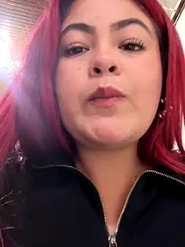 Snapshot of lia_moon77 chatting on 09.29.25 lia moon77 online show from 09.29.25