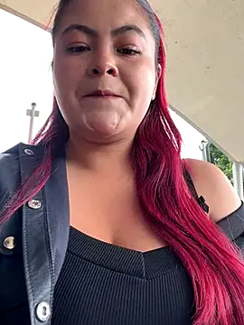 Snapshot of lia_moon77 chatting on 10.24.25 lia moon77 online show from 10.24.25