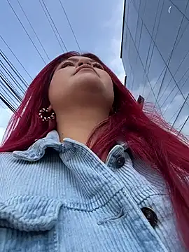 Snapshot of lia_moon77 chatting on 11.07.25 lia moon77 online show from 11.07.25