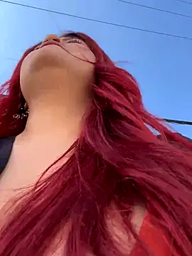 Snapshot of lia_moon77 chatting on 11.17.25 lia moon77 online show from 11.17.25