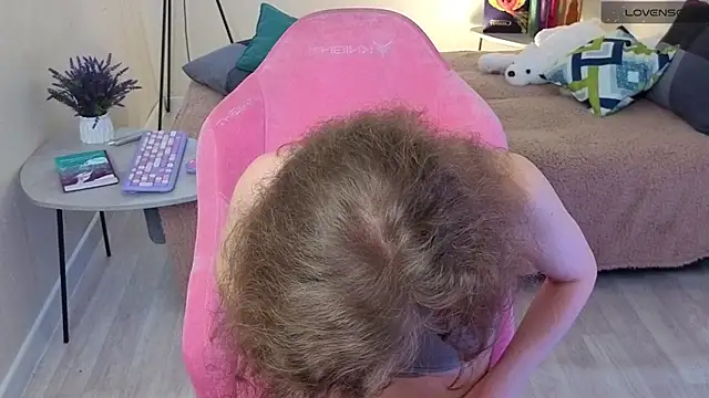 Lill Mary online show from 02.22.25