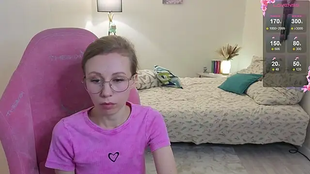 Lill Mary online show from 10.30.25