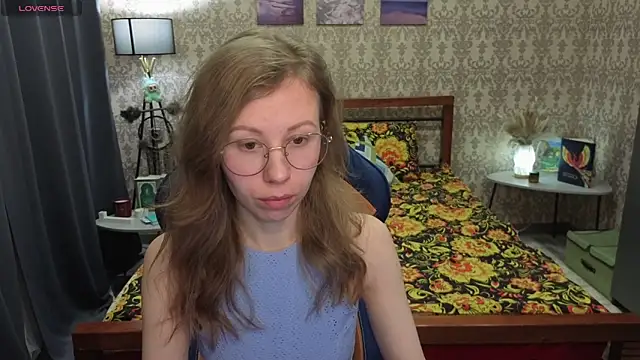 Snapshot of Lill_Mary chatting on 02.04.26 Lill Mary online show from 02.04.26