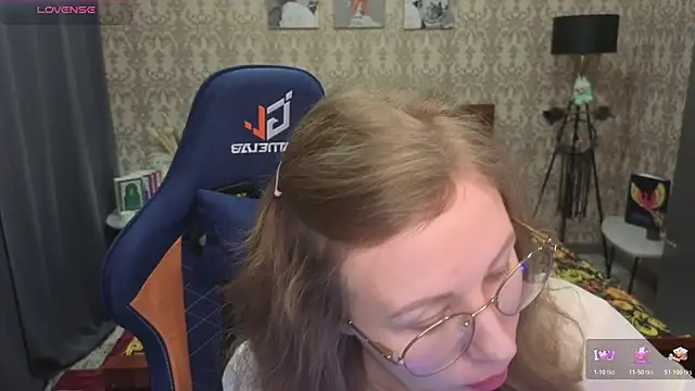 Snapshot of Lill_Mary chatting on 02.06.26 Lill Mary online show from 02.06.26