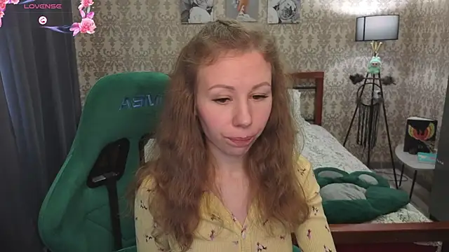 Snapshot of Lill_Mary chatting on 02.20.26 Lill Mary online show from 02.20.26