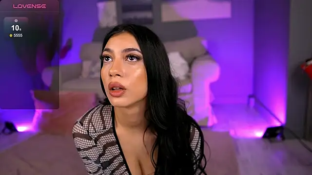 BetsyGonzale online show from 01.25.25