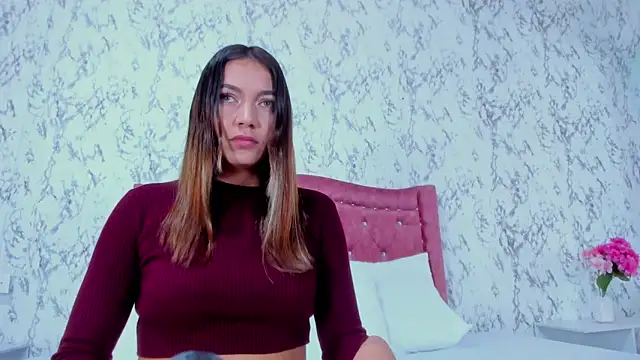 Mia Malkovaa  online show from 02.10.26