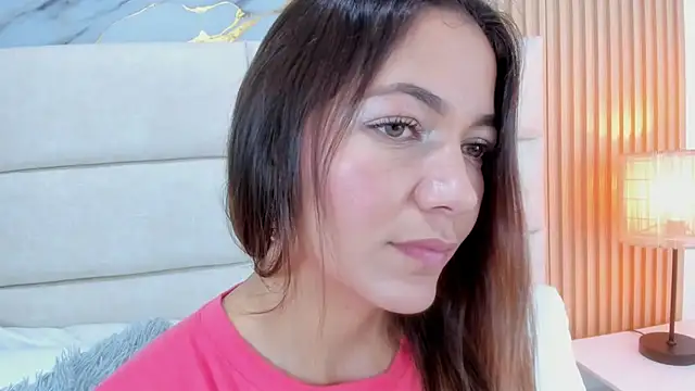 Mia Malkovaa  online show from 03.04.26