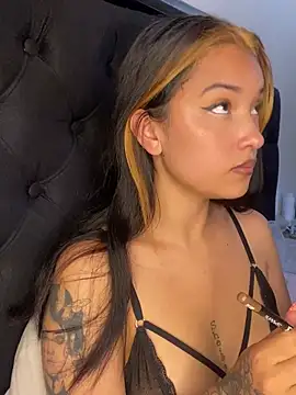 baby lizy online show from 12.21.24