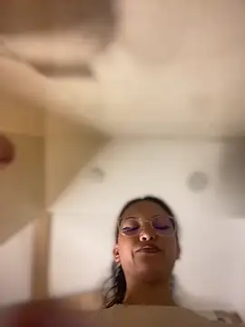 baby lizy online show from 06.30.26