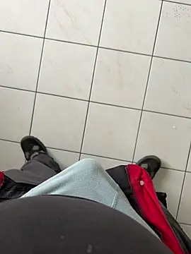 lescoquin2215 online show from 11.21.25