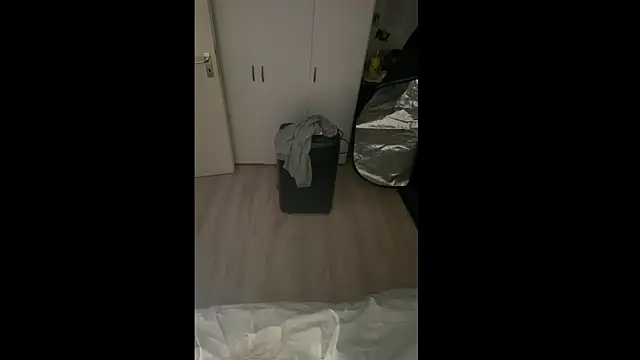 Snapshot of LuggiJack chatting on 02.09.26 LuggiJack online show from 02.09.26