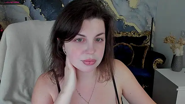 MirandaWong online show from 12.24.24