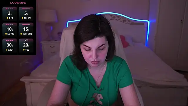 MirandaWong online show from 01.22.25