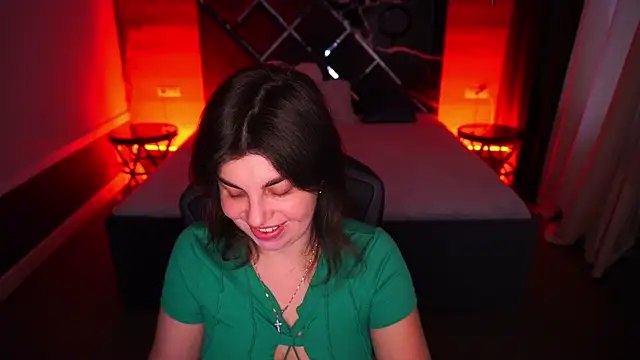 MirandaWong online show from 11.07.25