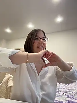 B Bonya m online show from 11.17.25