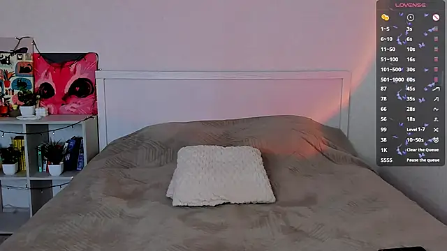 LittleKiitten online show from 09.13.25