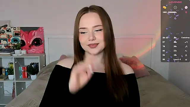 Snapshot of LittleKiitten chatting on 06.28.26 LittleKiitten online show from 06.28.26
