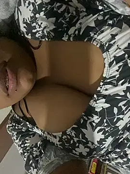 Snapshot of vic_pretynhaa chatting on 01.30.25 vic pretynhaa online show from 01.30.25