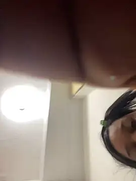 Snapshot of vic_pretynhaa chatting on 02.10.25 vic pretynhaa online show from 02.10.25