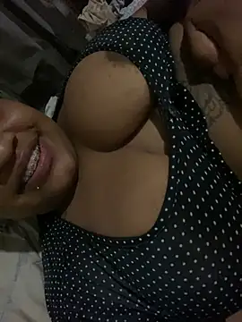 Snapshot of vic_pretynhaa chatting on 02.14.25 vic pretynhaa online show from 02.14.25