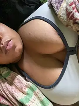 Snapshot of vic_pretynhaa chatting on 02.16.25 vic pretynhaa online show from 02.16.25