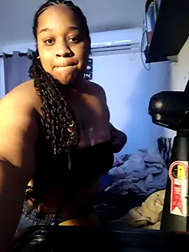 Snapshot of vic_pretynhaa chatting on 02.10.26 vic pretynhaa online show from 02.10.26