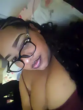 Snapshot of vic_pretynhaa chatting on 02.11.26 vic pretynhaa online show from 02.11.26