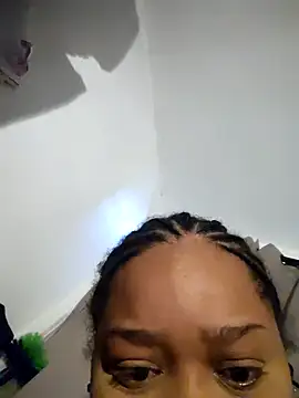 Snapshot of vic_pretynhaa chatting on 02.16.26 vic pretynhaa online show from 02.16.26