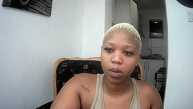 GoldenPussyXOXO online show from 02.24.26