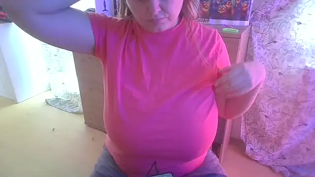 Snapshot of Meliss_Official9 chatting on 10.05.25 Meliss Official9 online show from 10.05.25