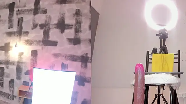 kylie st online show from 02.24.25