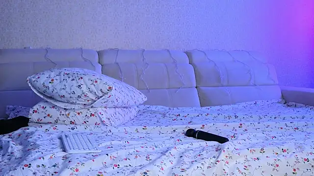 elsa limerence online show from 01.04.25