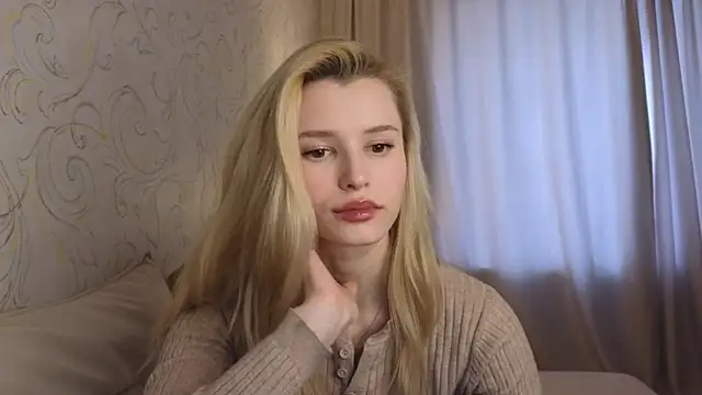 Snapshot of elsa_limerence chatting on 02.22.26 elsa limerence online show from 02.22.26