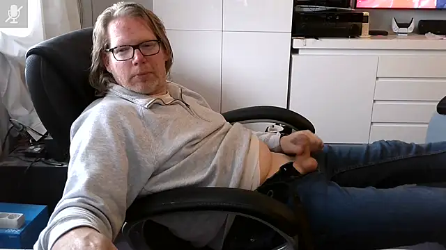Snapshot of VSteph chatting on 06.12.26 VSteph online show from 06.12.26