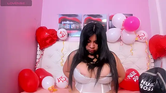 Snapshot of alice__tylor chatting on 02.19.25 alice tylor online show from 02.19.25